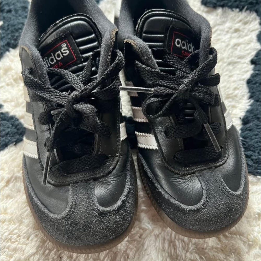 Adidas Sambas - Picture 2 of 4